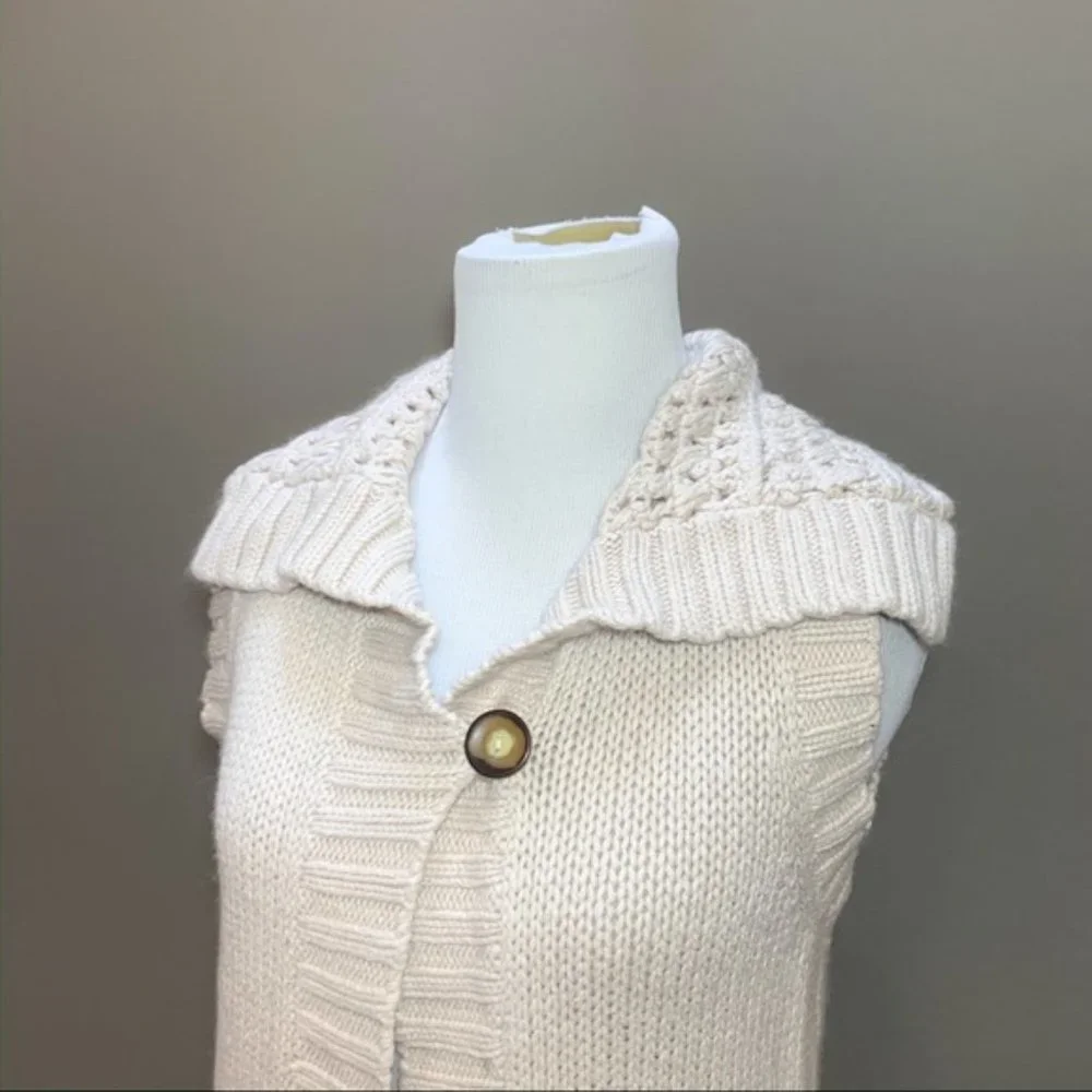 GAP cream sleeveless cardigan sweater, S. - Picture 7 of 8